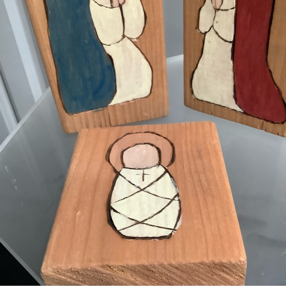 Handcrafted Wooden Nativity Set - Blue, Red, White Hand Painted 3pc - Picture 7 of 15